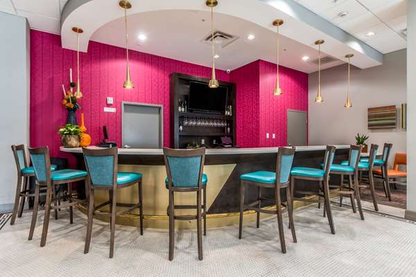 Bar - Best Western Premier Historic Travelers Hotel Alamo Riverwalk