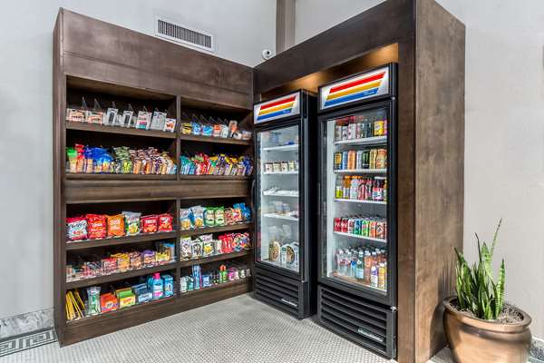  - Best Western Premier Historic Travelers Hotel Alamo Riverwalk