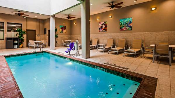 Pool - Best Western Premier Historic Travelers Hotel Alamo Riverwalk