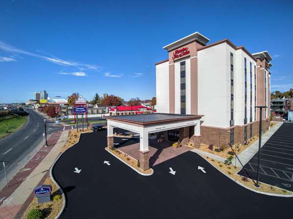 Exterior view - Hampton Inn & Suites Downtown Springfield