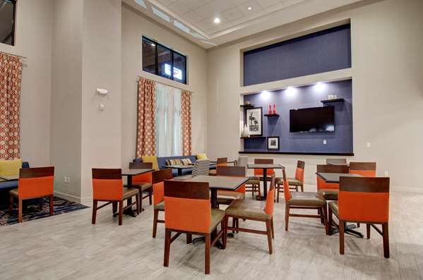 Restaurant - Hampton Inn & Suites Downtown Springfield