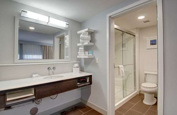  - Hampton Inn & Suites Downtown Springfield