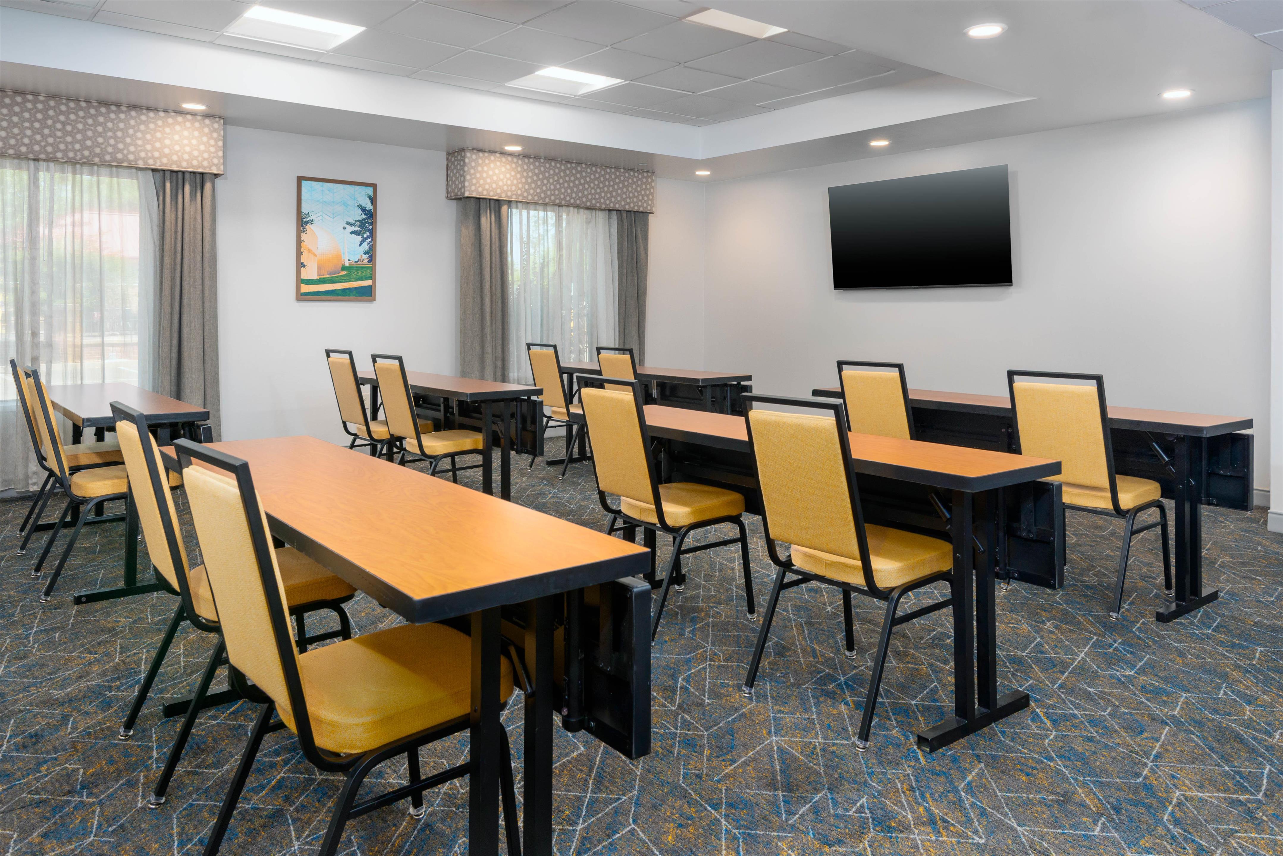 Meeting Room | Hampton Inn & Suites Springfield/Downtown