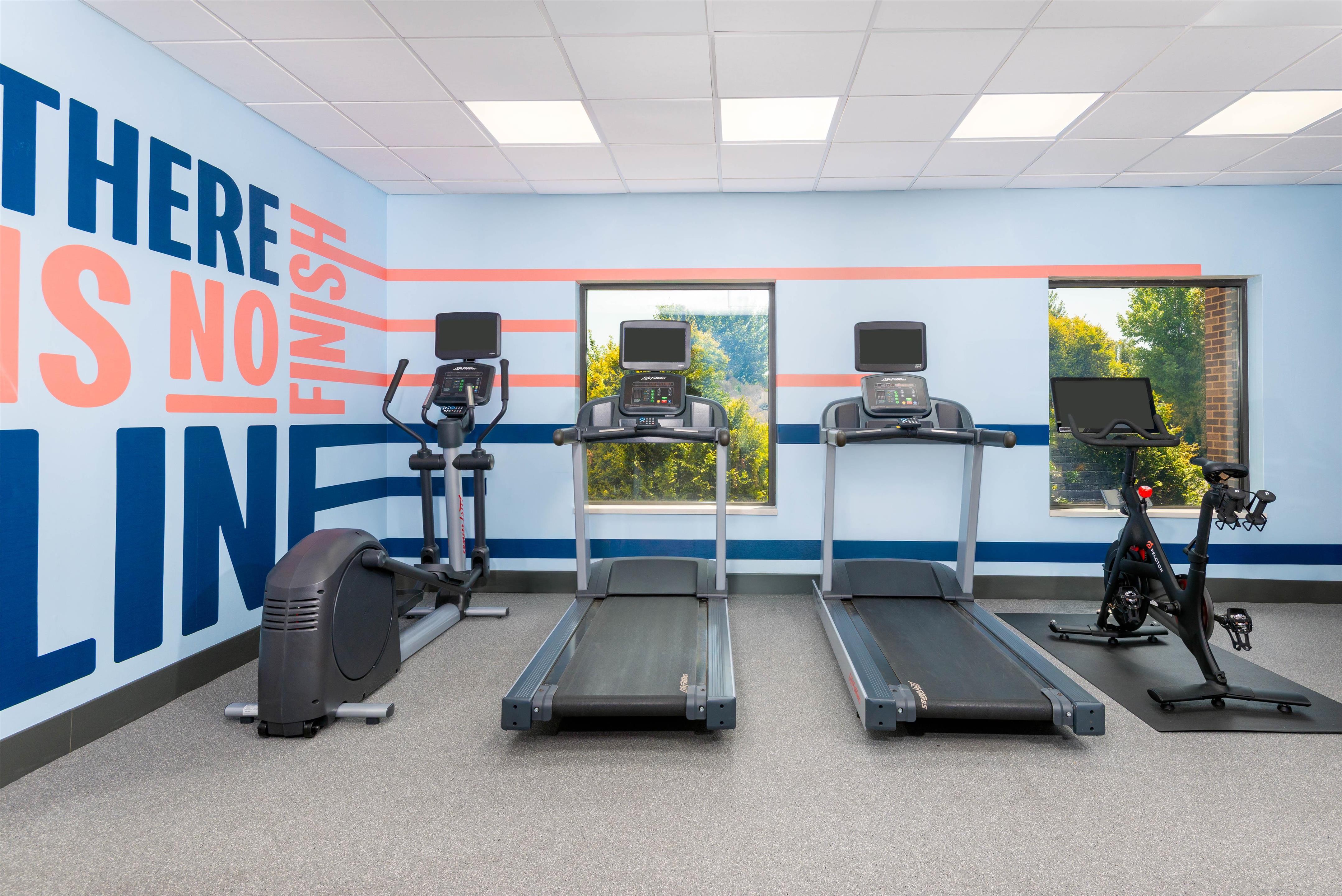 Health club fitness center gym | Hampton Inn & Suites Springfield/Downtown