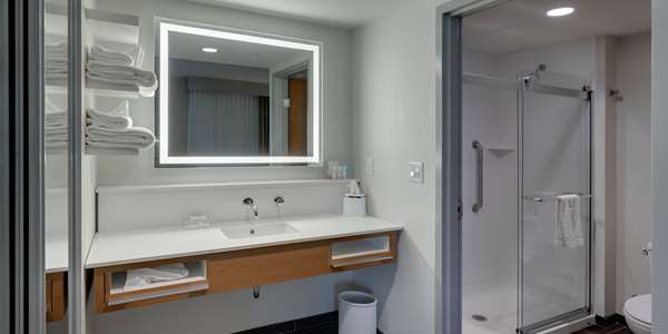  - Hampton Inn & Suites Papermill Drive Knoxville - I-40 & I-75, Exit 383