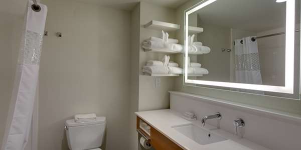  - Hampton Inn & Suites Papermill Drive Knoxville - I-40 & I-75, Exit 383