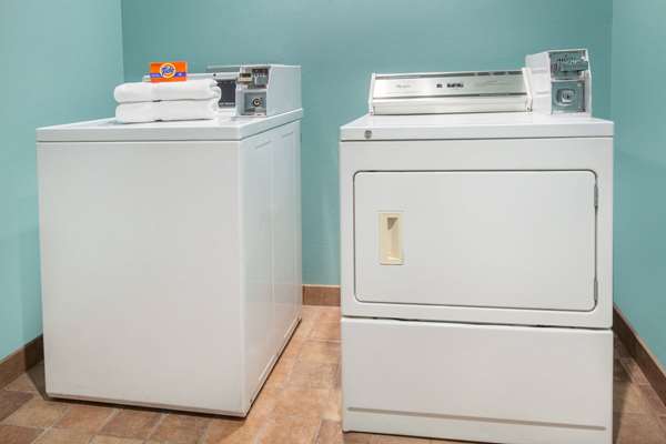  - Super 8 Hotel West Lubbock