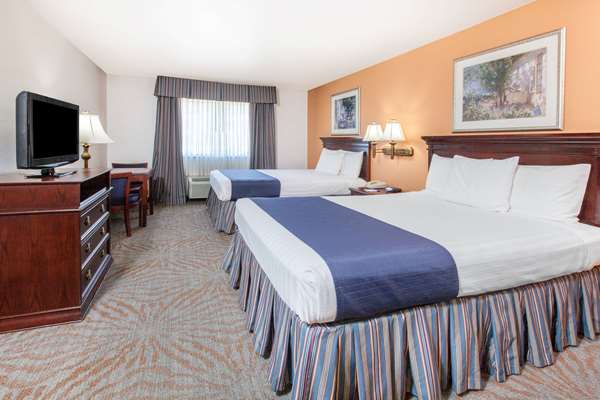  - Super 8 Hotel West Lubbock