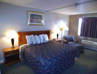  - Days Inn West Branch - I-80, Exit 254
