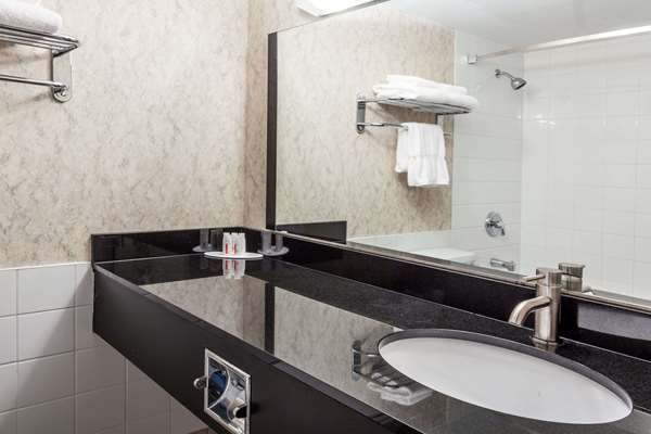  - Ramada Hotel Timmins