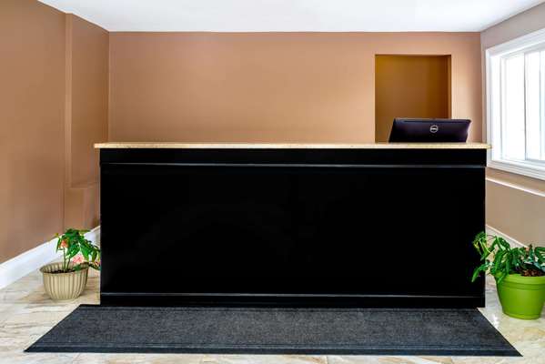  - Super 8 Motel Kingston