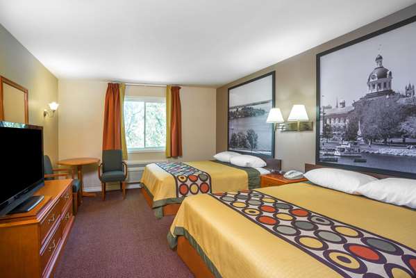  - Super 8 Motel Kingston