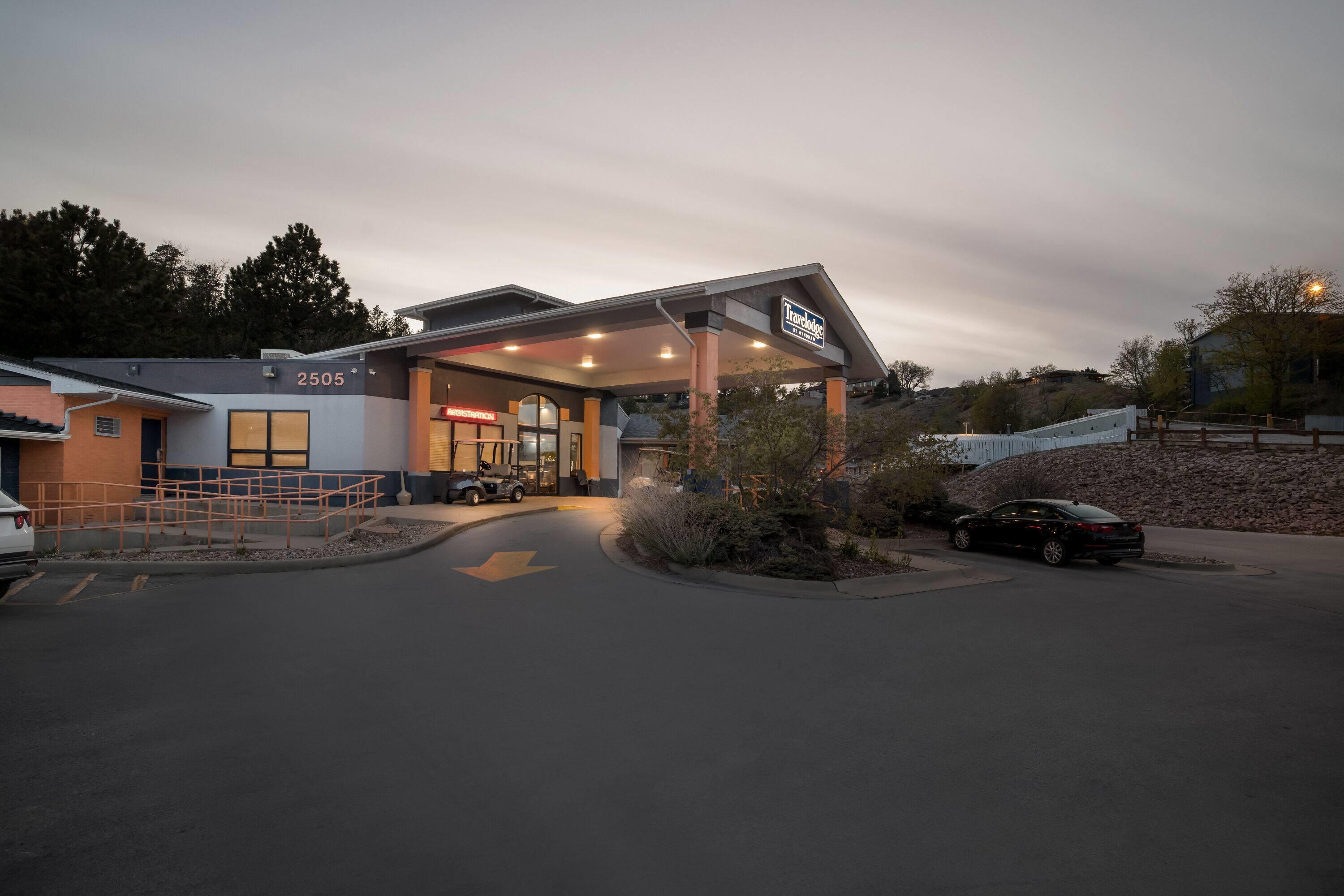 Exterior | Travelodge by Wyndham Rapid City
