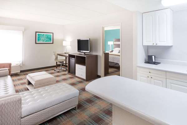 Suite - Wyndham Garden Hotel Airport Greenville - I-85, Exit 54