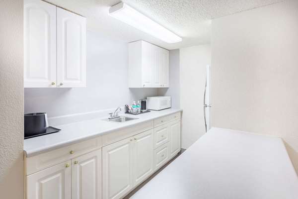 Suite - Wyndham Garden Hotel Airport Greenville - I-85, Exit 54