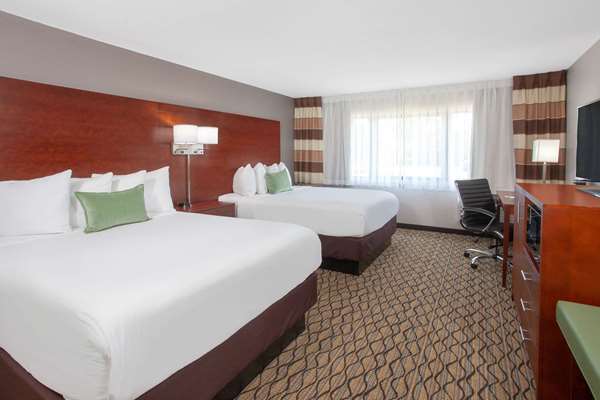  - Wyndham Garden Hotel North Fort Wayne - I-69, Exit 311