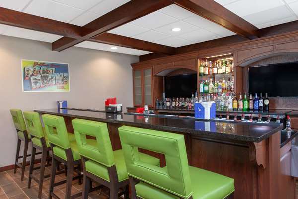 Bar - Wyndham Garden Hotel North Fort Wayne - I-69, Exit 311