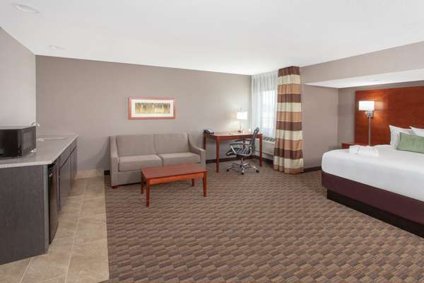  - Wyndham Garden Hotel North Fort Wayne - I-69, Exit 311