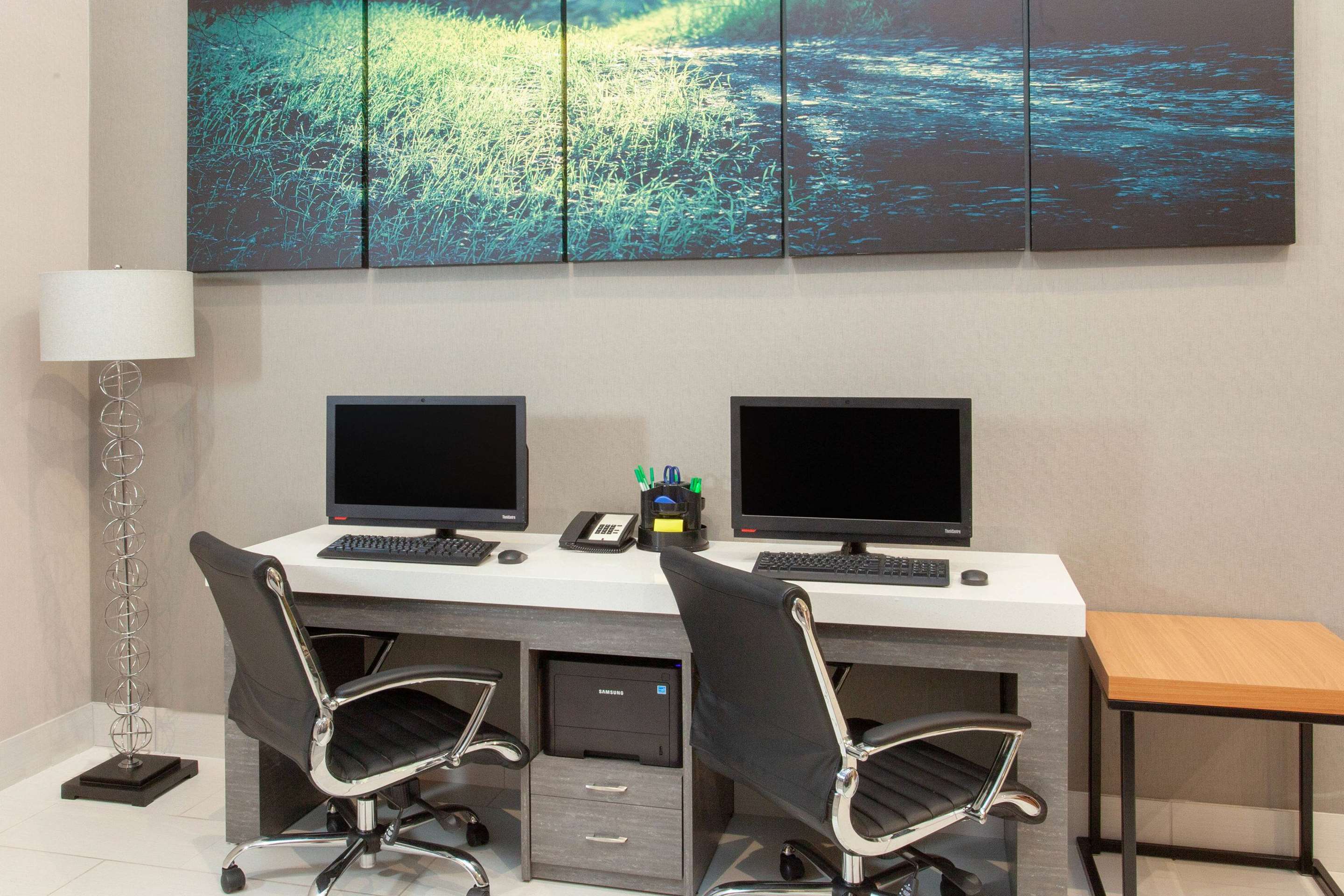Business Center | Wyndham Garden Fort Wayne