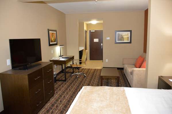 Suite - Best Western Plus Elmendorf Hotel