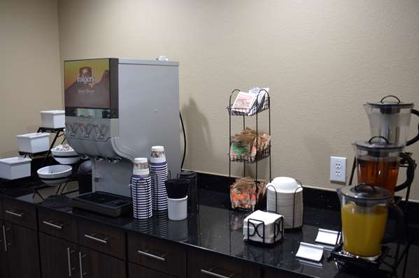 Restaurant - Best Western Plus Elmendorf Hotel