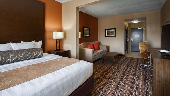 Suite - Best Western Plus Elmendorf Hotel