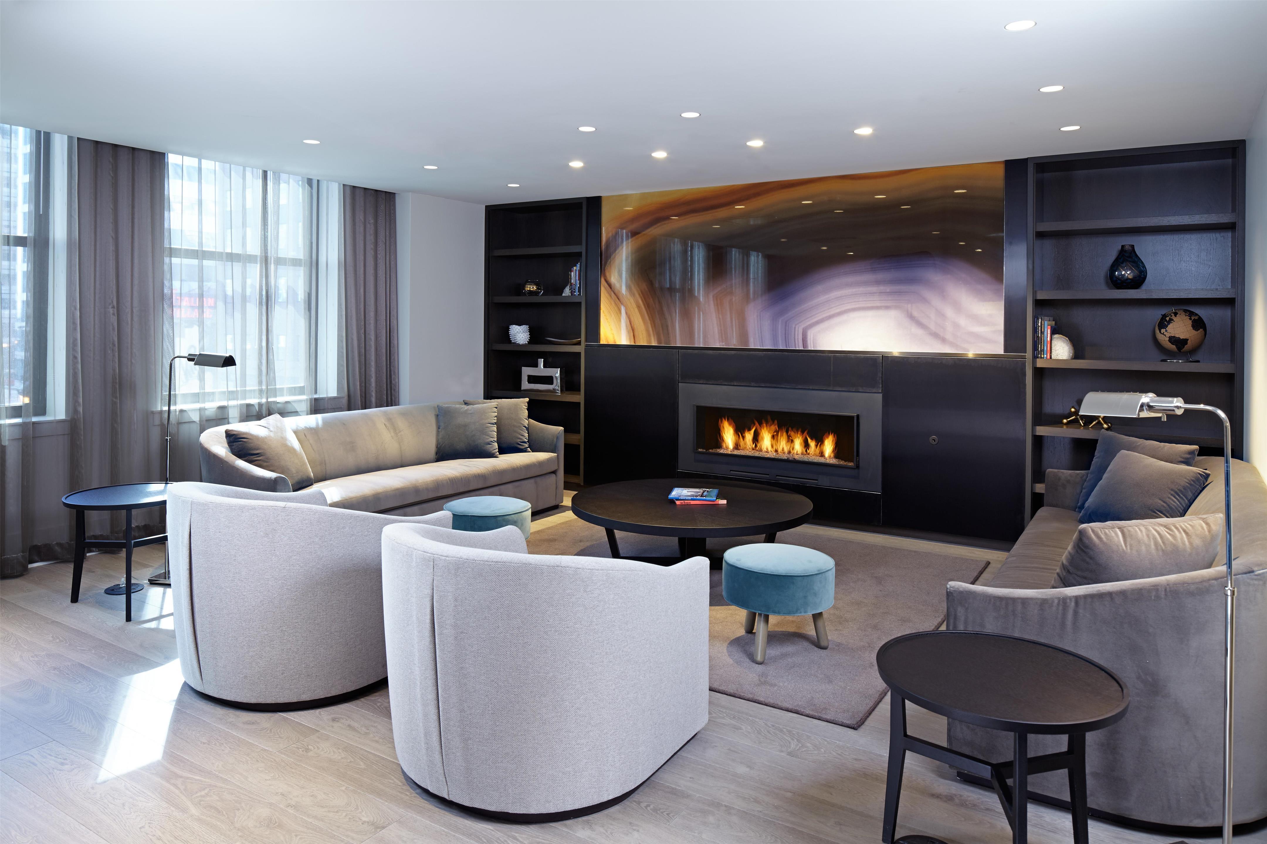 Bar Lounge | Hyatt Centric The Loop Chicago