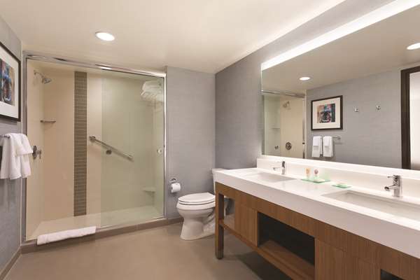 Suite - Hyatt Place Amherst - I-290, Exit 7