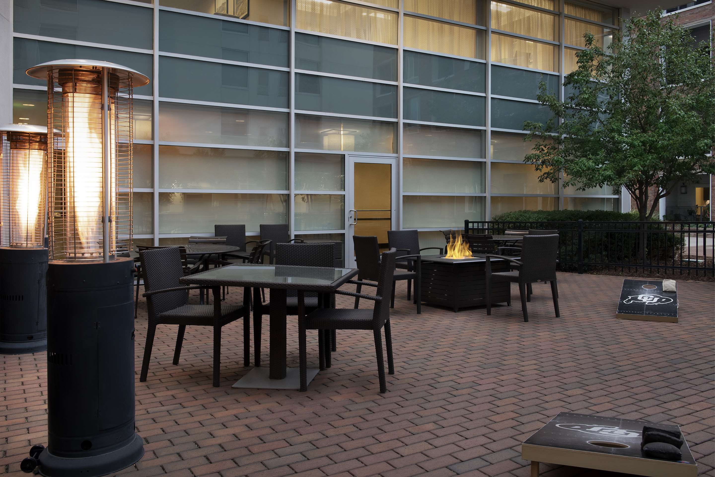 Patio Terrace | Hyatt Place Boulder/Pearl Street