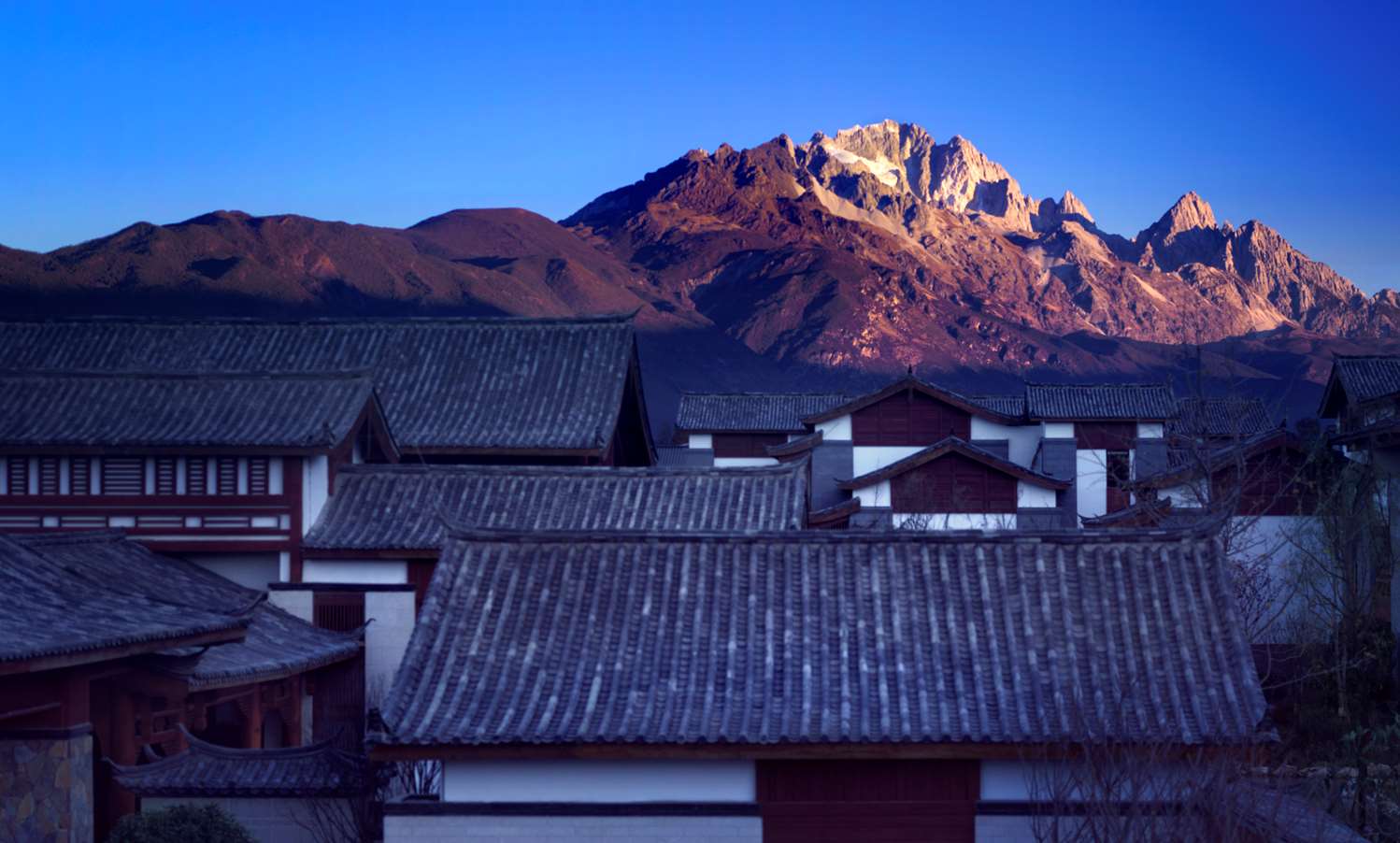 JINMAO HOTEL LIJIANG - Photo 27