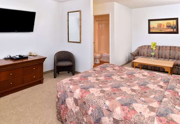  - Canadas Best Value Inn Whitecourt