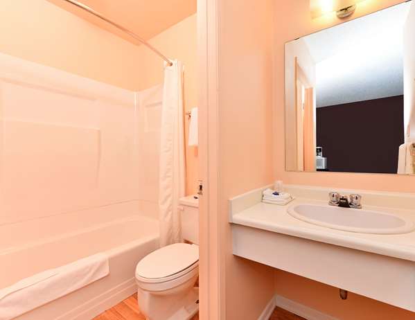  - Canadas Best Value Inn Whitecourt