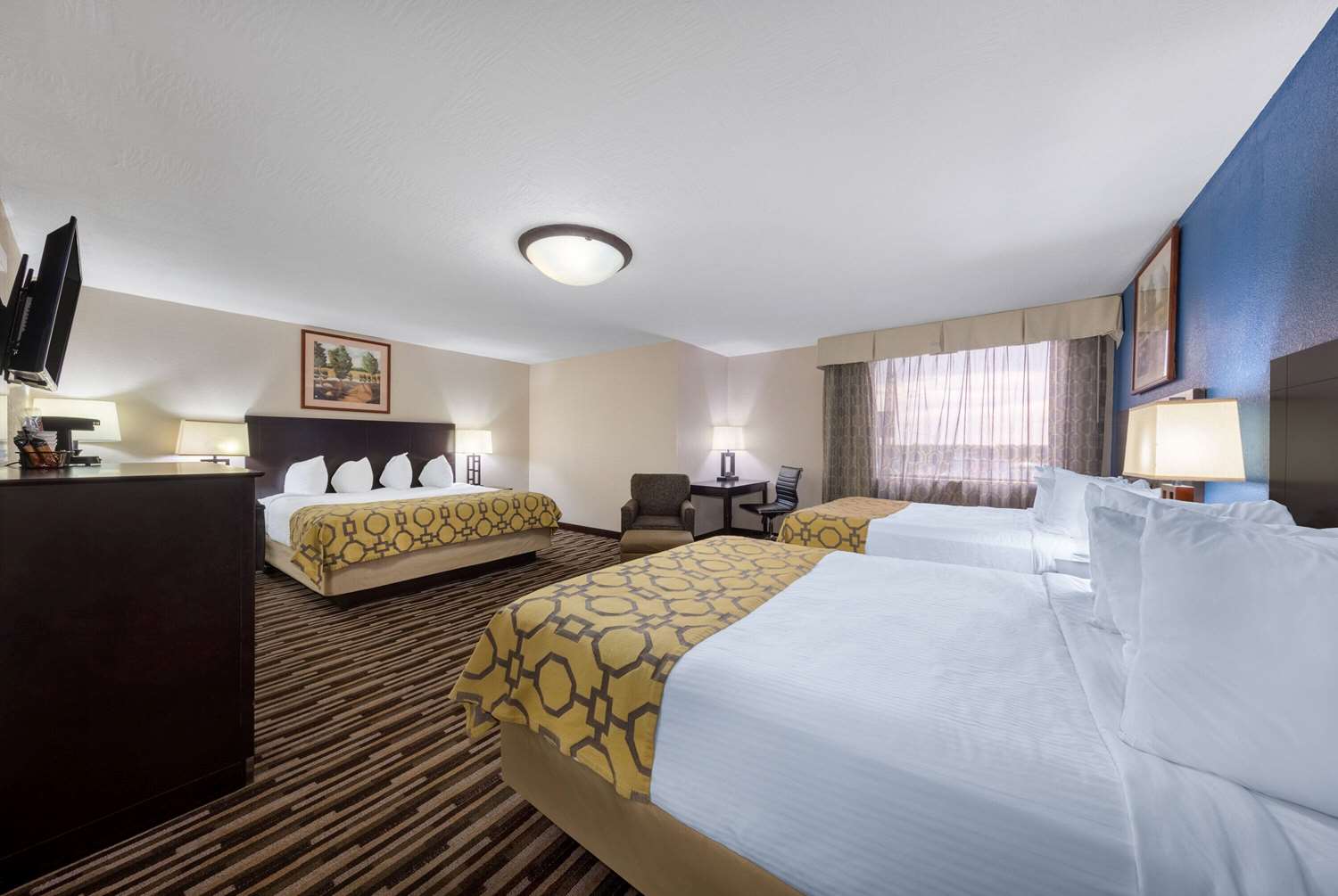 Baymont Inn & Suites Springfield, MO See Discounts