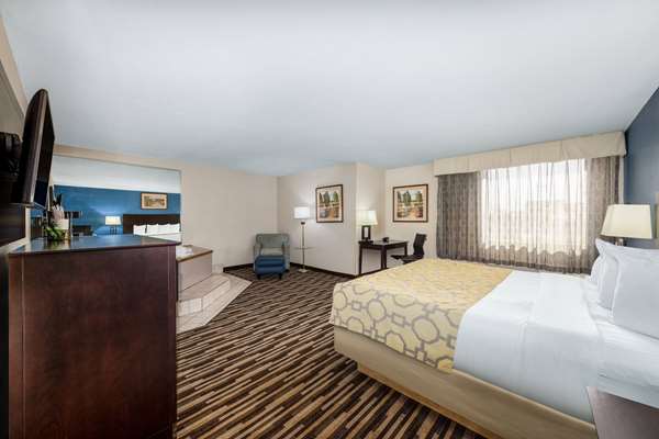 Suite - Baymont Inn & Suites Springfield