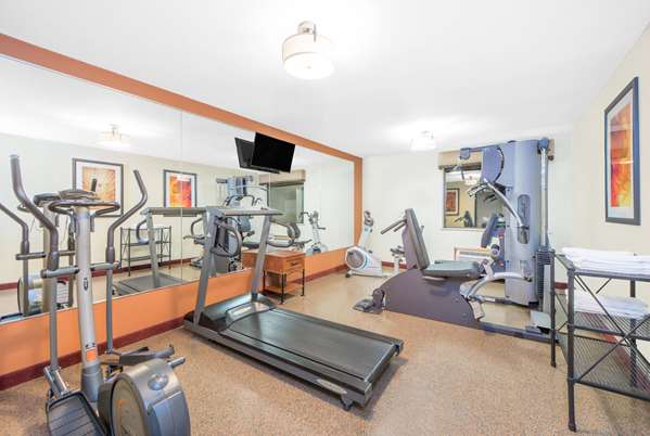 Fitness/ Exercise Room - Baymont Inn & Suites Springfield