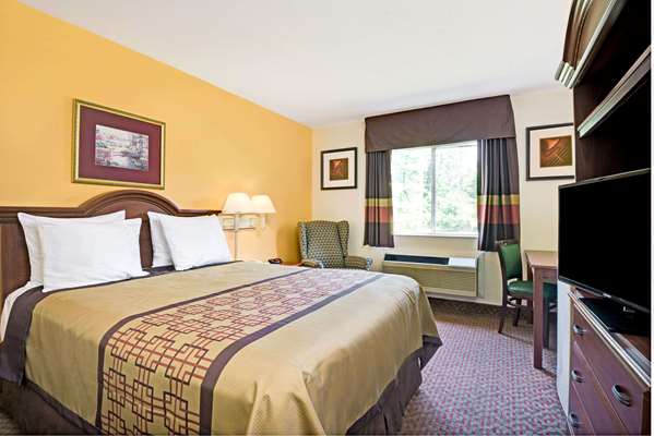  - Days Inn Siler City