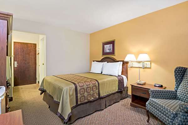  - Days Inn Siler City