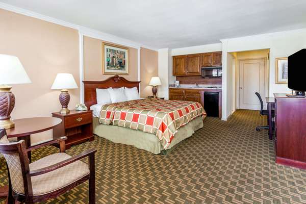 Suite - Days Inn & Suites Roseville