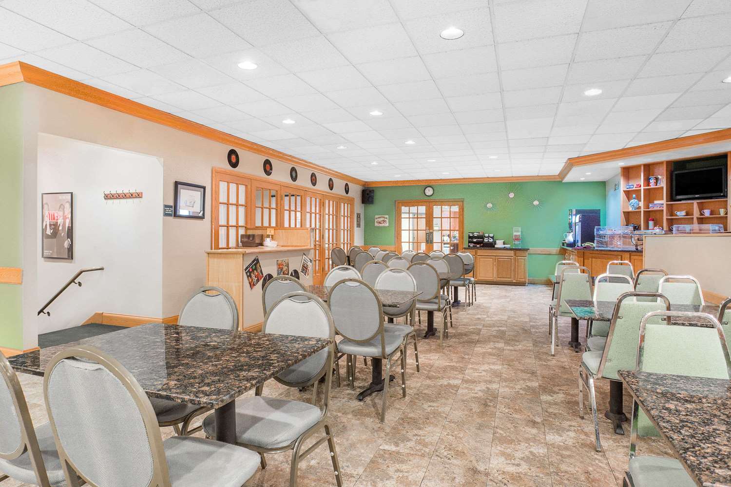 Ramada Hotel Waupaca, WI See Discounts