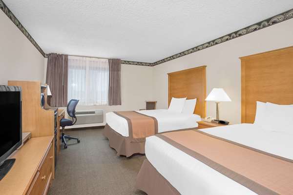  - Ramada Hotel Waupaca