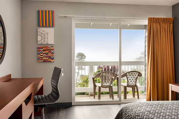  - Travelodge Depoe Bay