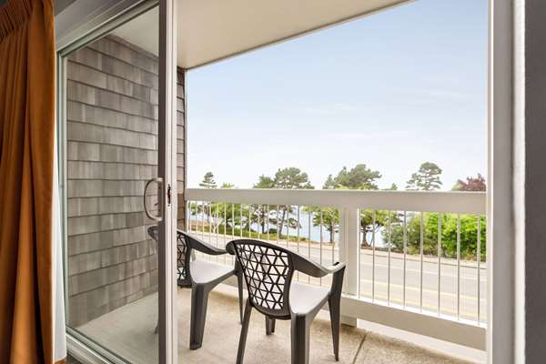  - Travelodge Depoe Bay