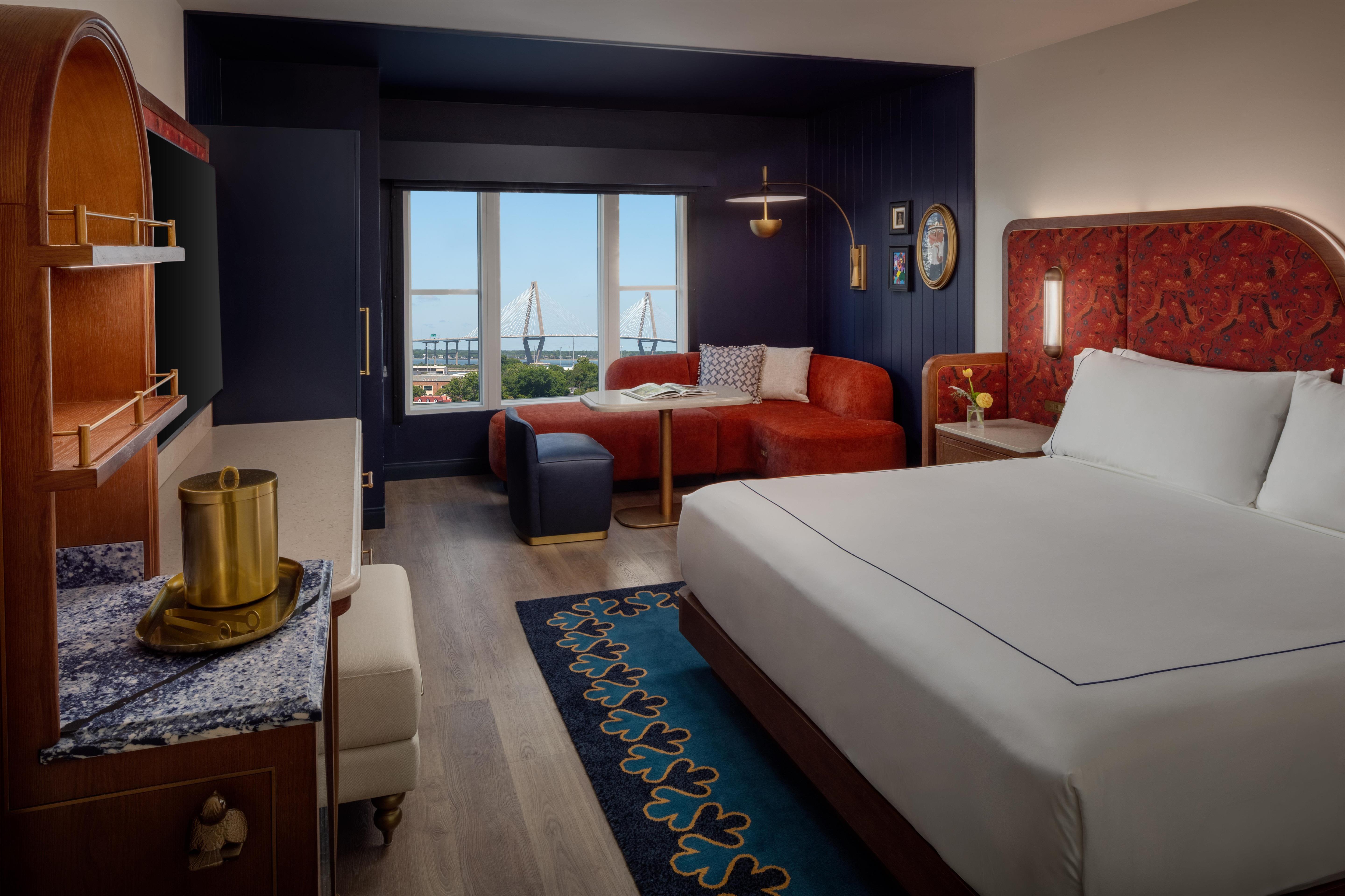 Hyatt Place Charleston/Historic District - Tap to explore photos