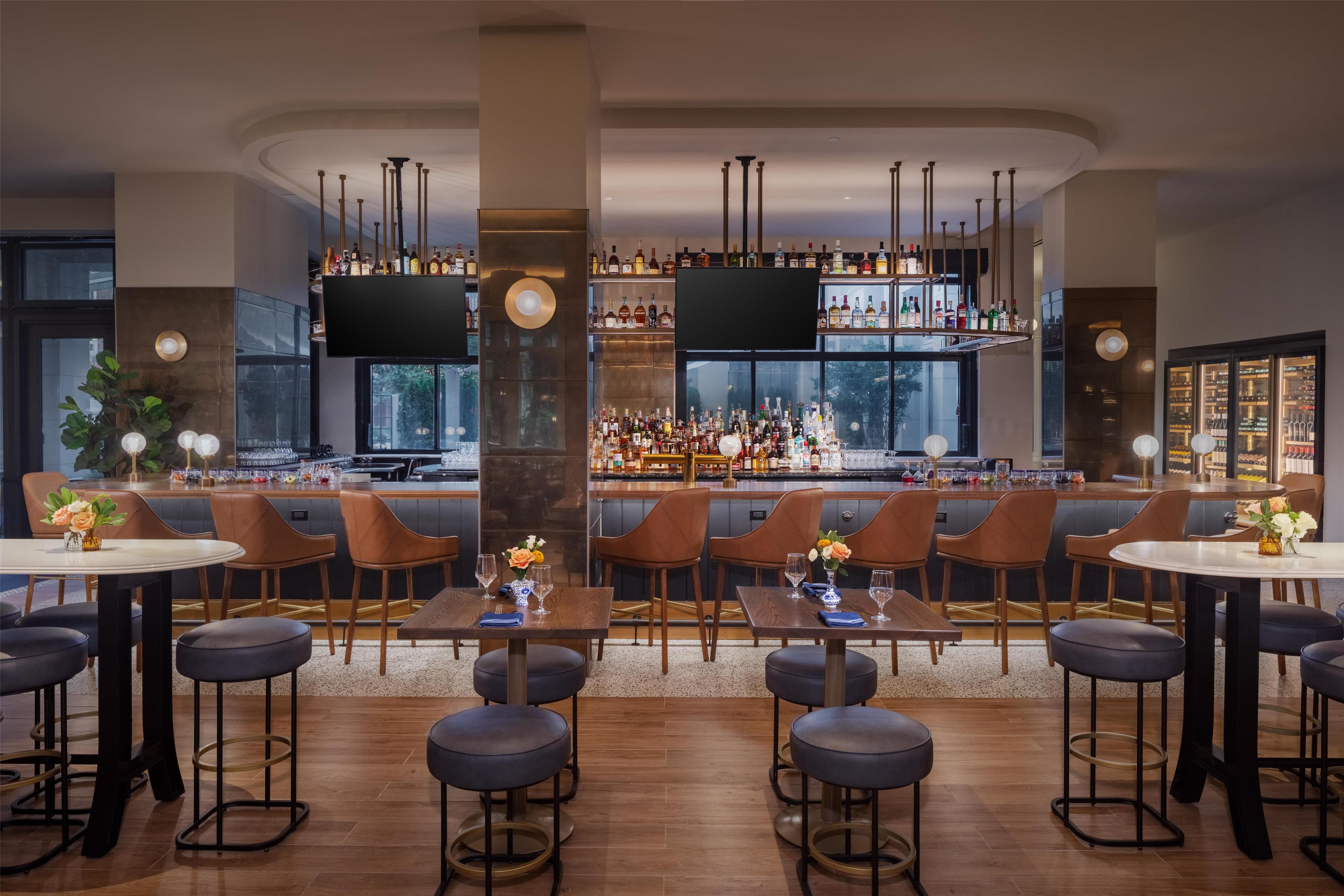 Bar Lounge | Hyatt House Charleston/Historic District