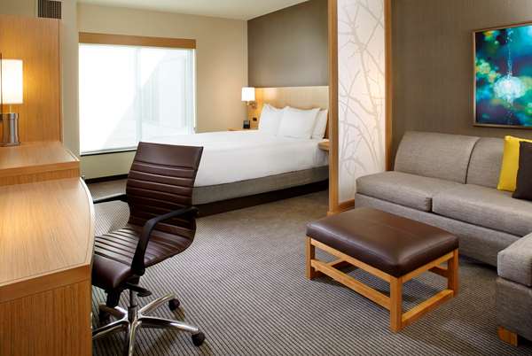 Suite - Hyatt Place Hotel Miami Airport East