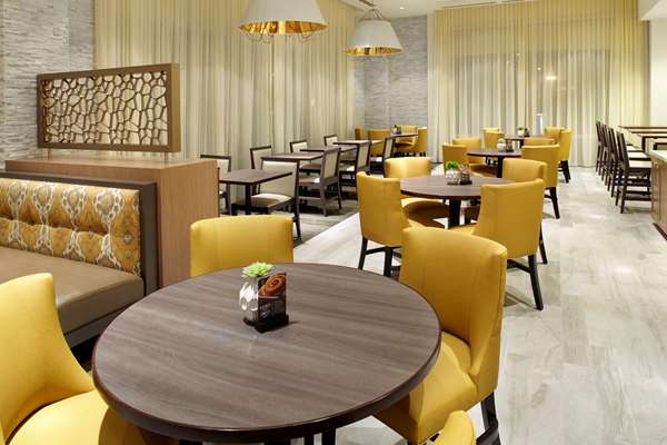 Restaurant - Hyatt Place Hotel Miami Airport East