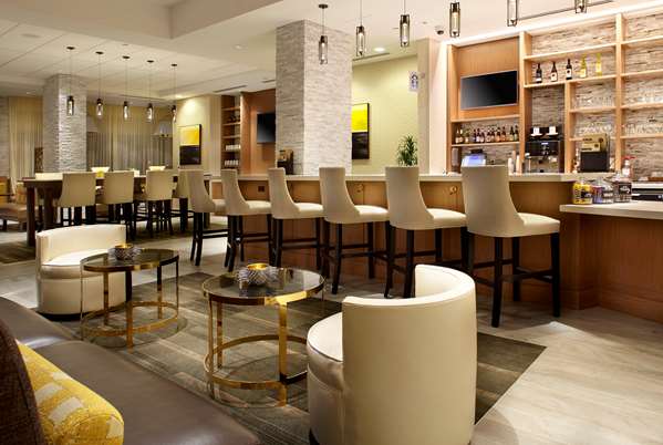 Bar - Hyatt Place Hotel Miami Airport East