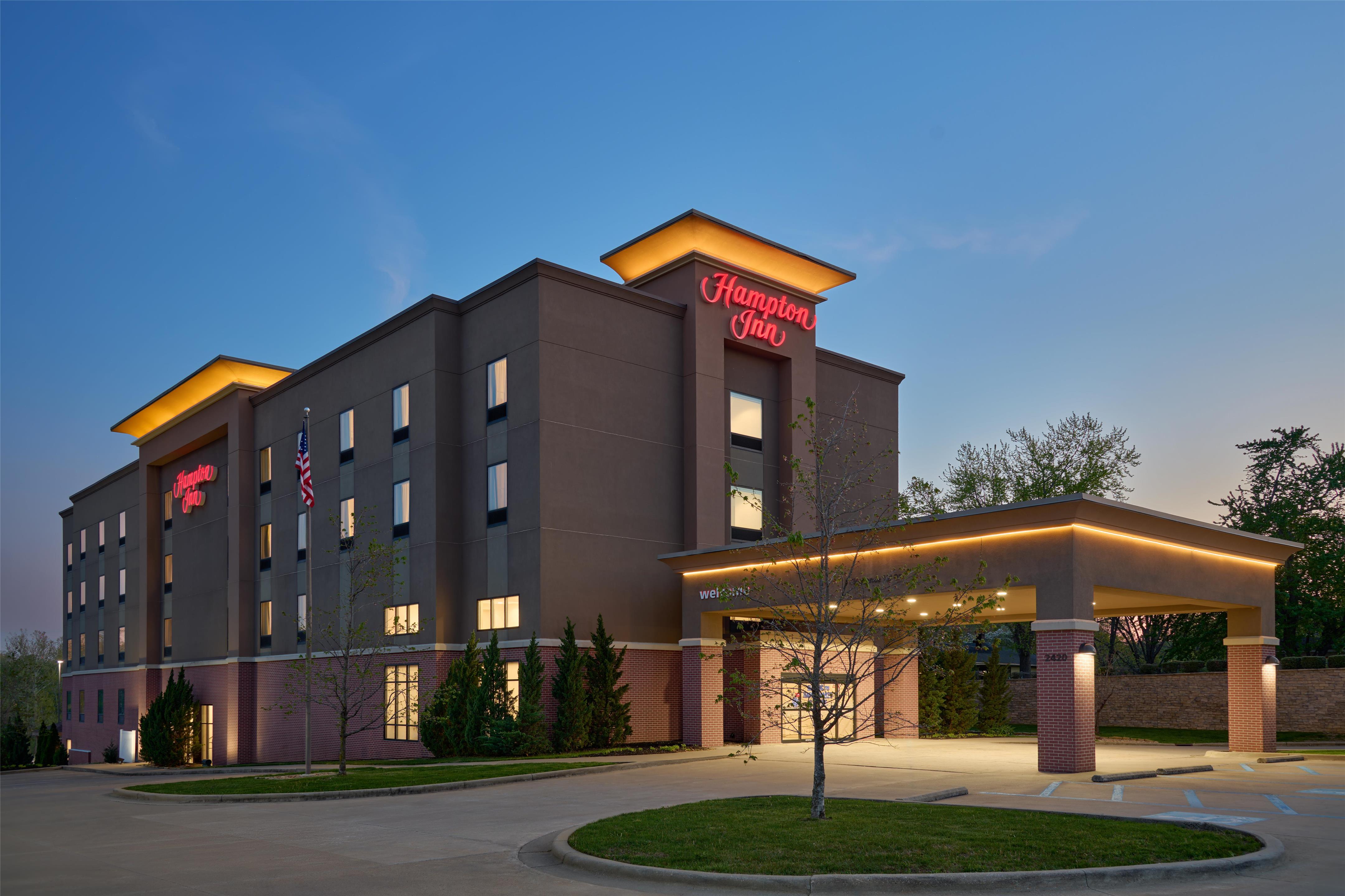 Exterior | Hampton Inn Poplar Bluff
