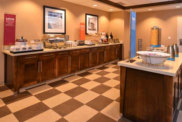 Restaurant - Hampton Inn Omaha