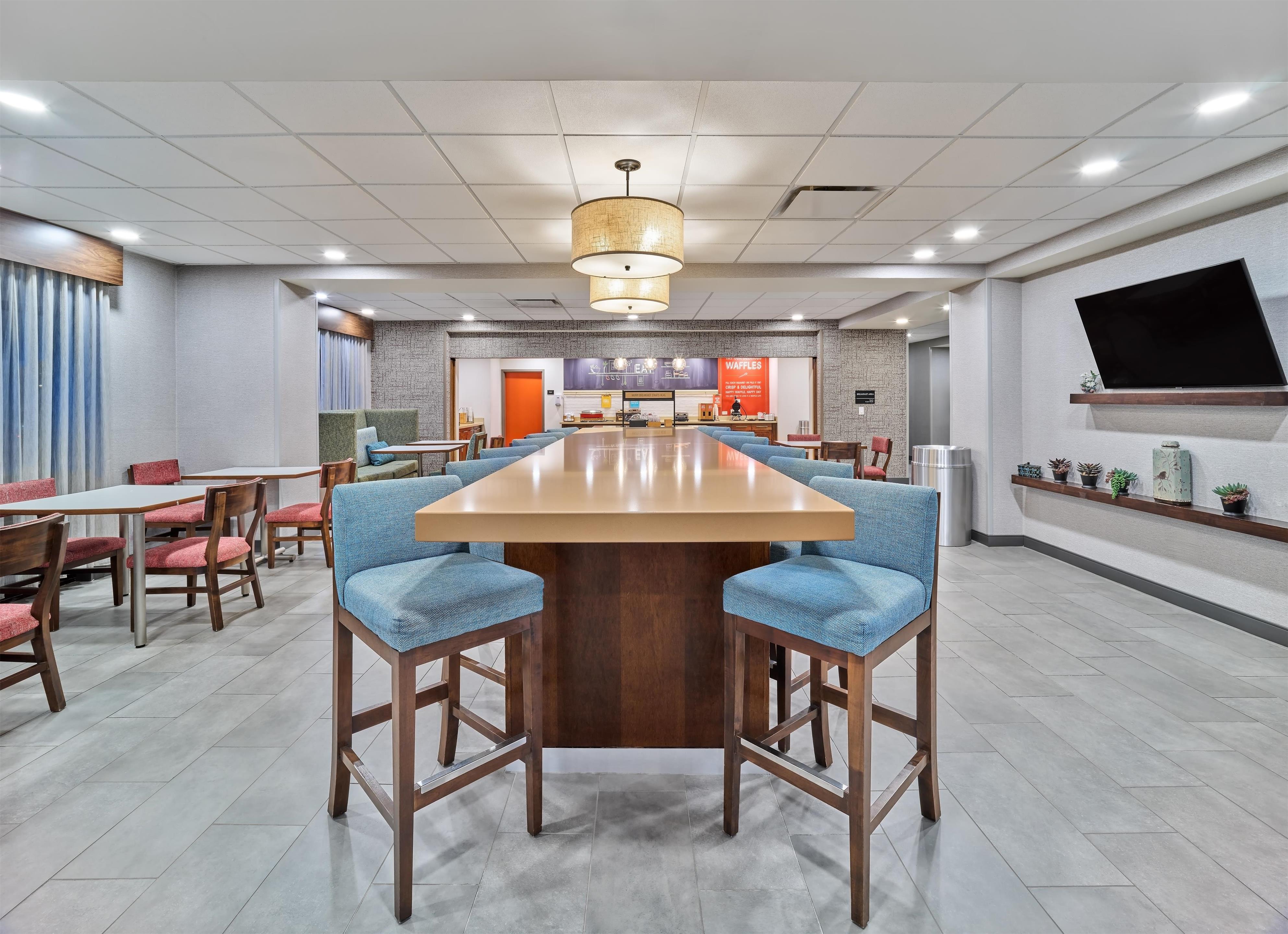 Lobby | Hampton Inn Omaha Midtown-Aksarben Area